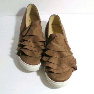 JG Ladies camel colored loafer size 9 affordable